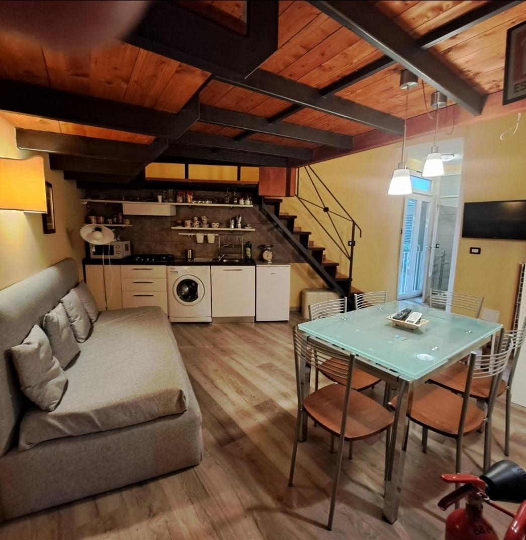 Guide Tour Apartments Napoli Eksteriør billede