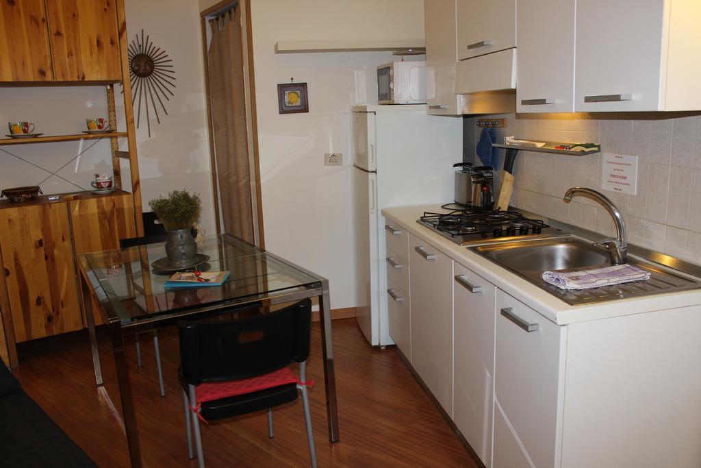 Guide Tour Apartments Napoli Eksteriør billede