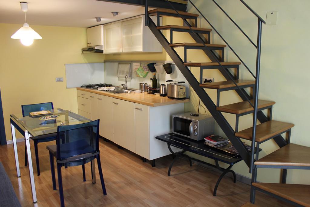 Guide Tour Apartments Napoli Eksteriør billede